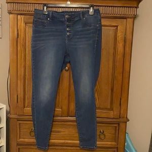 Maurices Button Fly High Rise Jeggings Sz 18